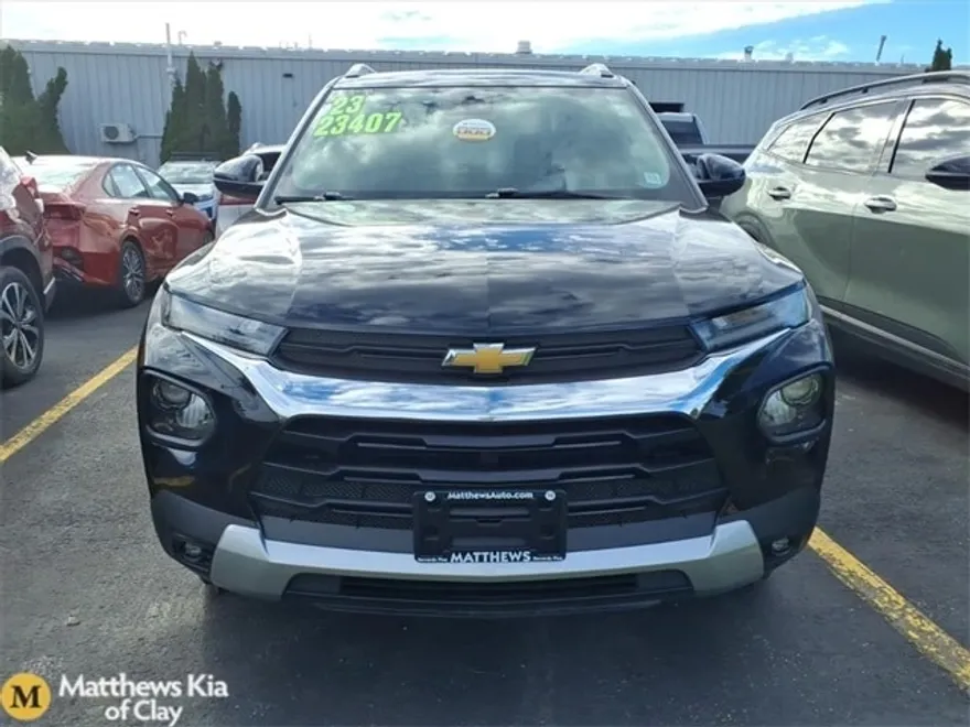 2023 Chevrolet Trailblazer LT photo 1