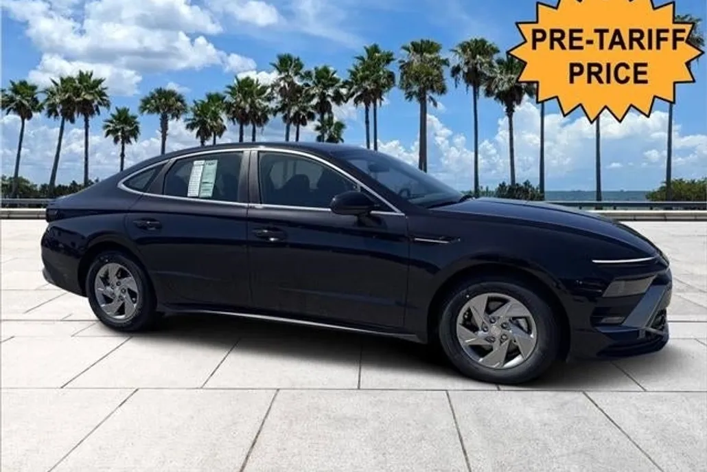 2025 Hyundai Sonata SE photo 1