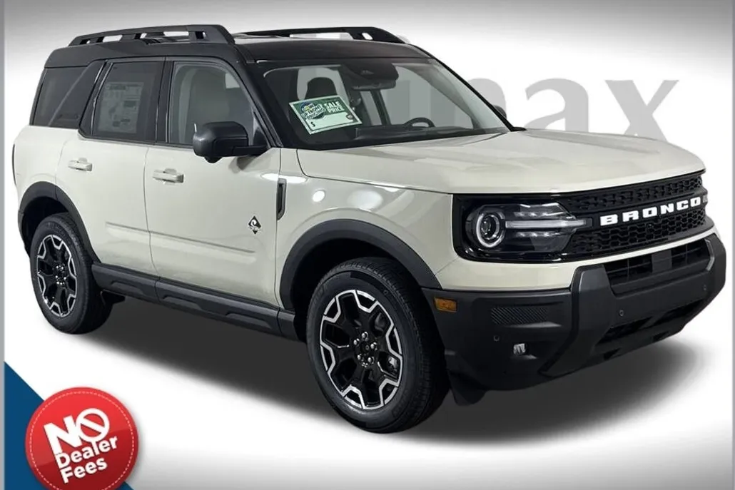 2025 Ford Bronco Sport Outer Banks photo 1