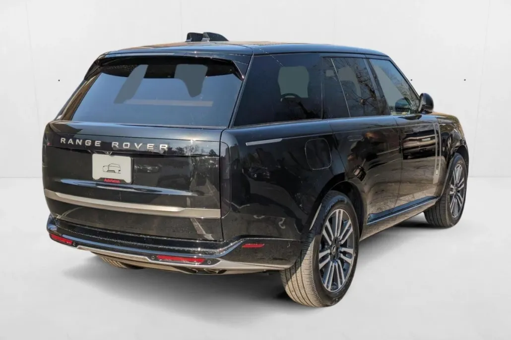 2025 Land Rover Range Rover SE photo 1