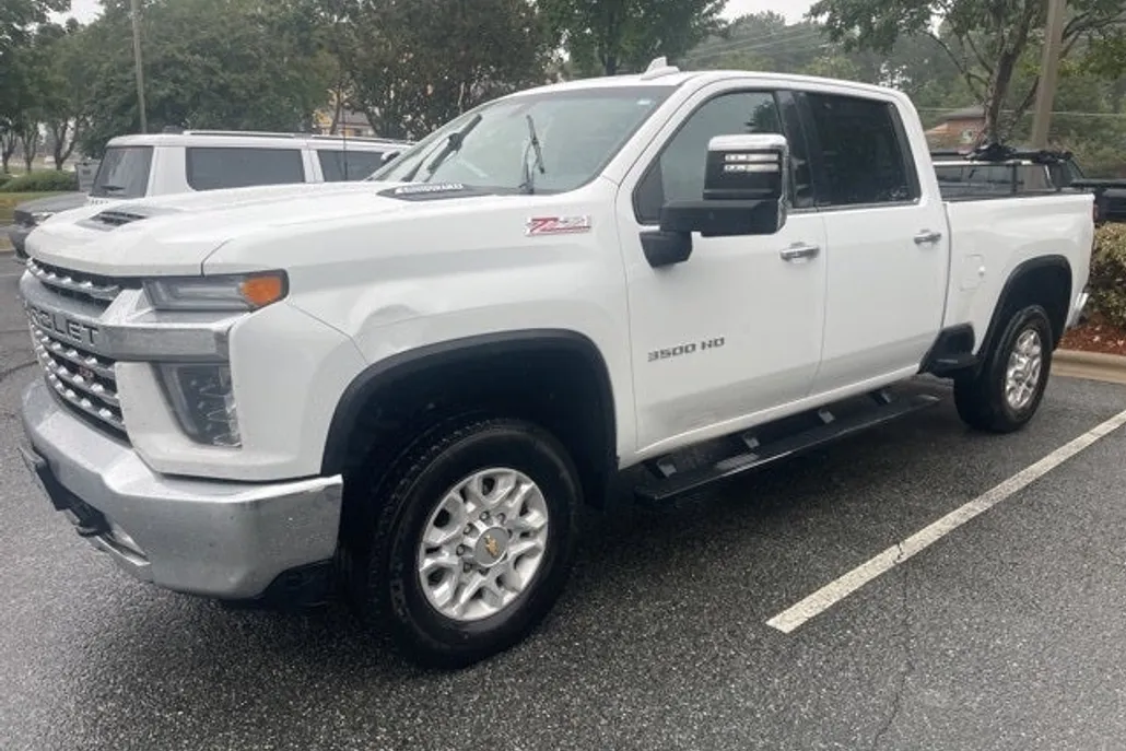 2021 Chevrolet Silverado 3500HD LTZ photo 1