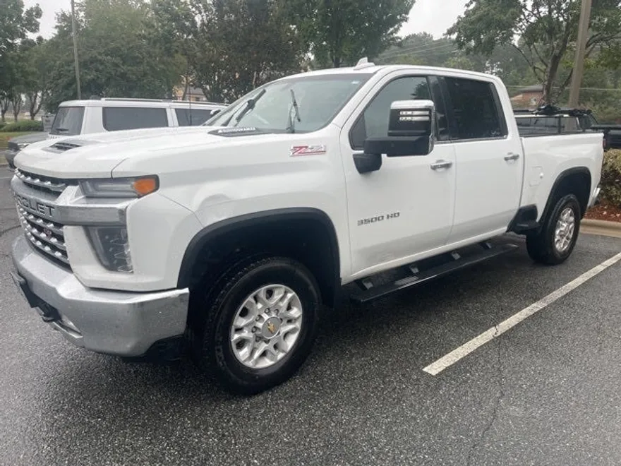 2021 Chevrolet Silverado 3500HD LTZ photo 1