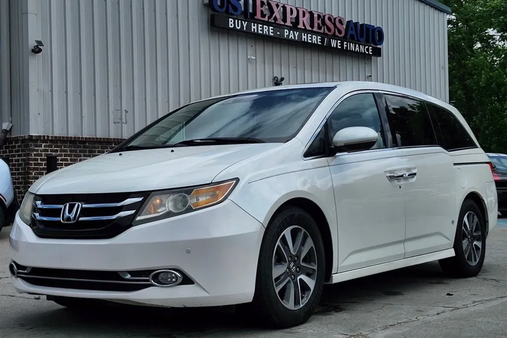 2014 Honda Odyssey Touring Elite photo 1