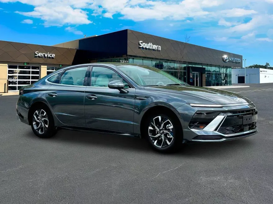 2025 Hyundai Sonata SEL photo 1