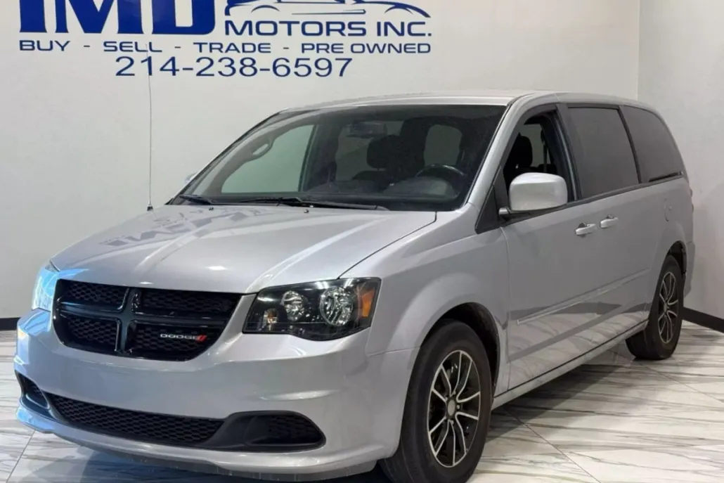 2017 Dodge Grand Caravan GT photo 1