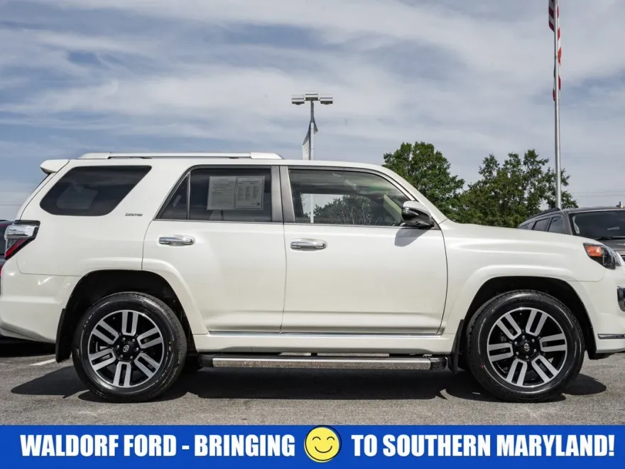 2022 Toyota 4Runner Limited photo 1