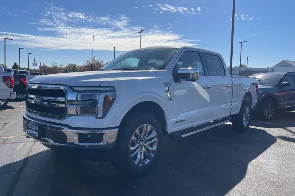 2025 Ford F-150 Lariat photo 1
