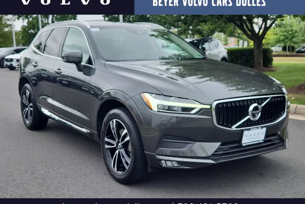 2020 Volvo XC60 T5 Momentum photo 1