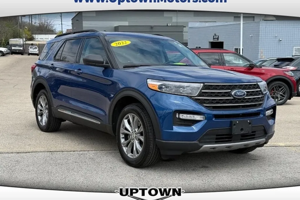 2022 Ford Explorer XLT photo 1