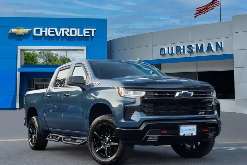 2024 Chevrolet Silverado 1500 LT Trail Boss photo 1