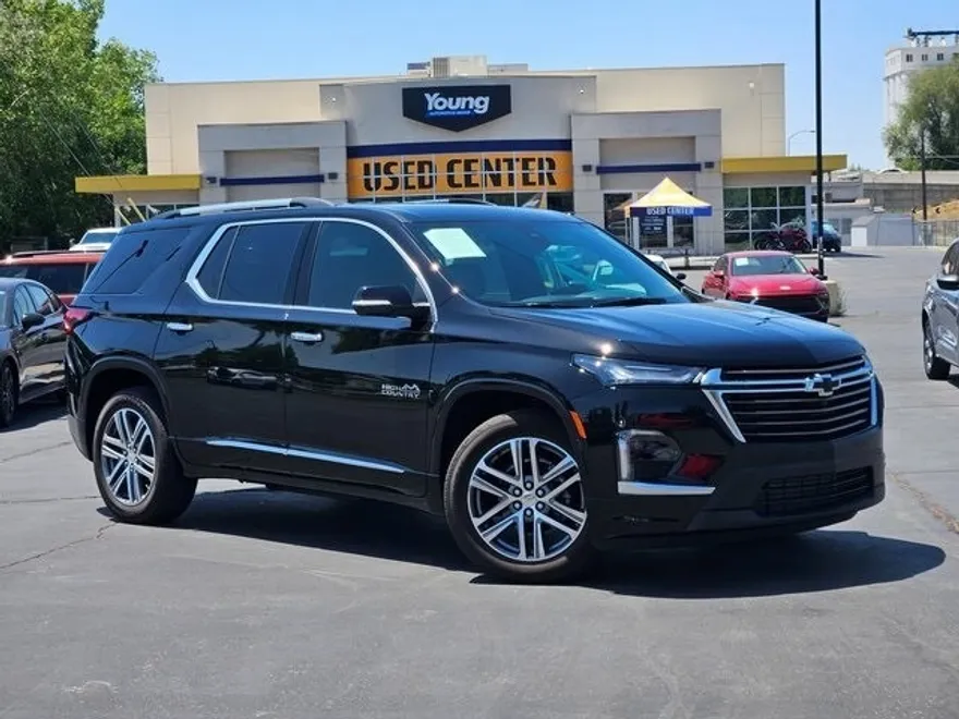 2023 Chevrolet Traverse High Country photo 1