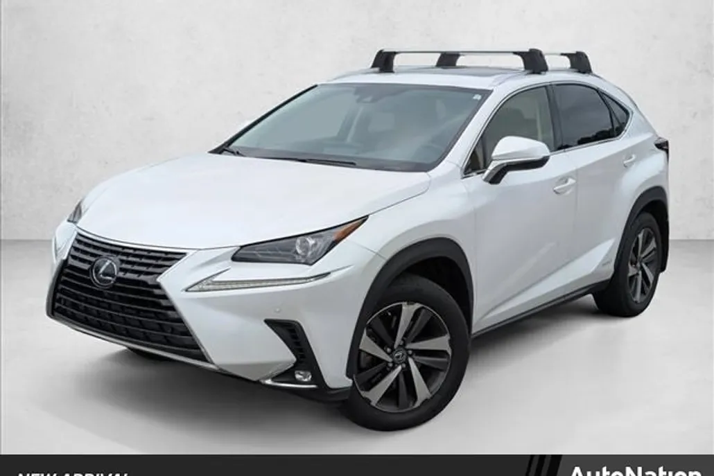 2021 Lexus NX 300h photo 1