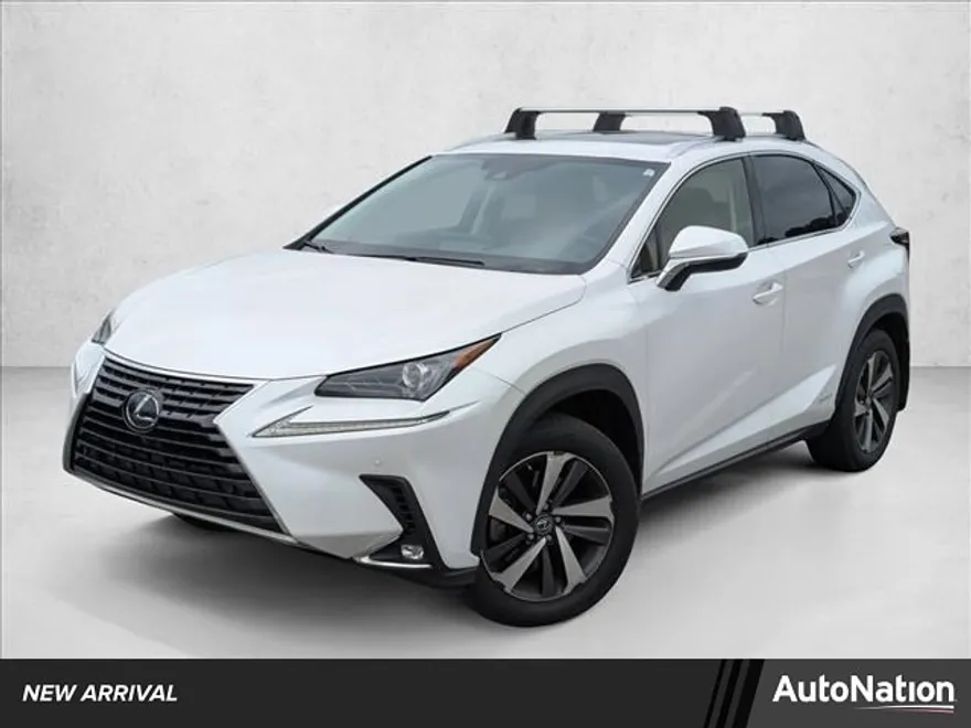 2021 Lexus NX 300h photo 1
