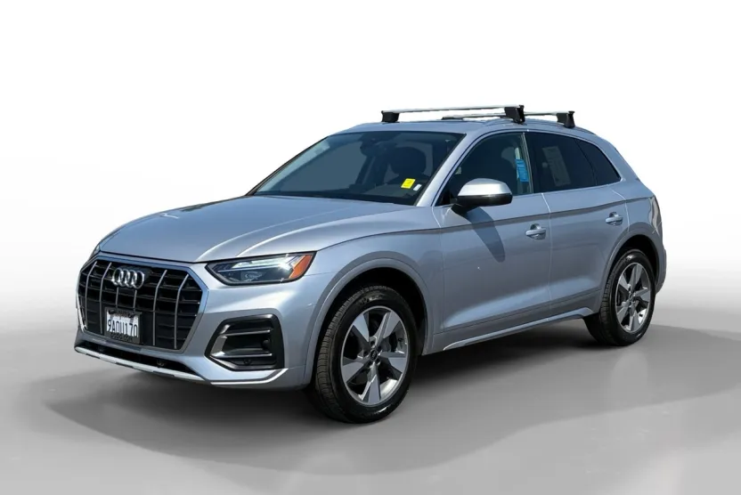 2022 Audi Q5 40 Premium Plus photo 1