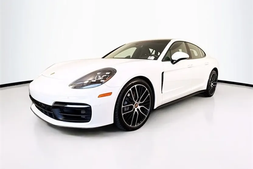 2021 Porsche Panamera 4 photo 1