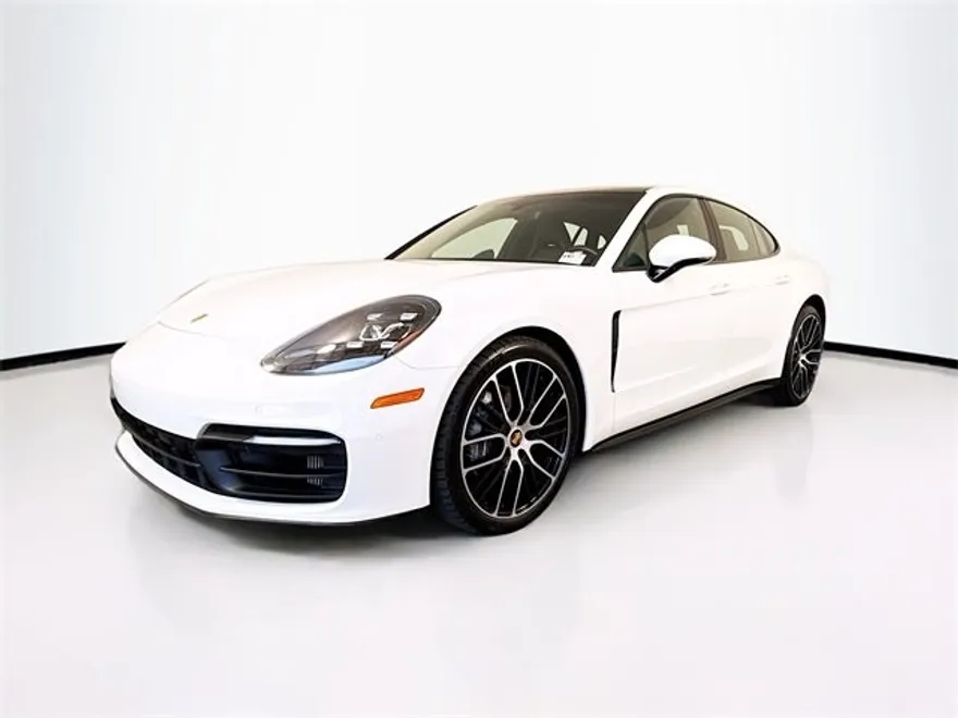 2021 Porsche Panamera 4 photo 1