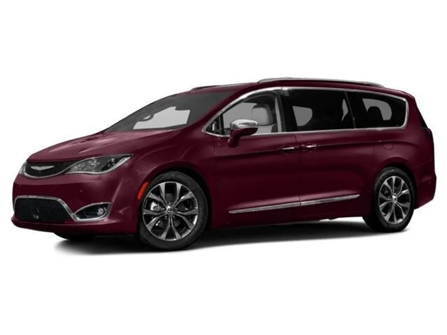 2017 Chrysler Pacifica Touring L photo 1
