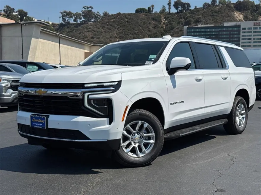 2025 Chevrolet Suburban LS photo 1