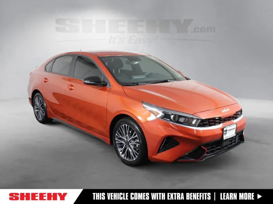 2024 Kia Forte GT-Line photo 1