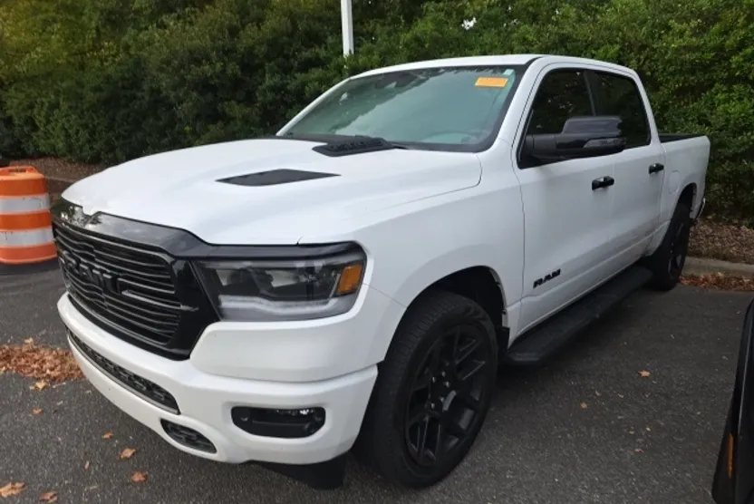 2023 Ram 1500 Laramie photo 1