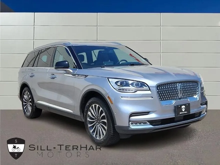 2022 Lincoln Aviator Reserve photo 1