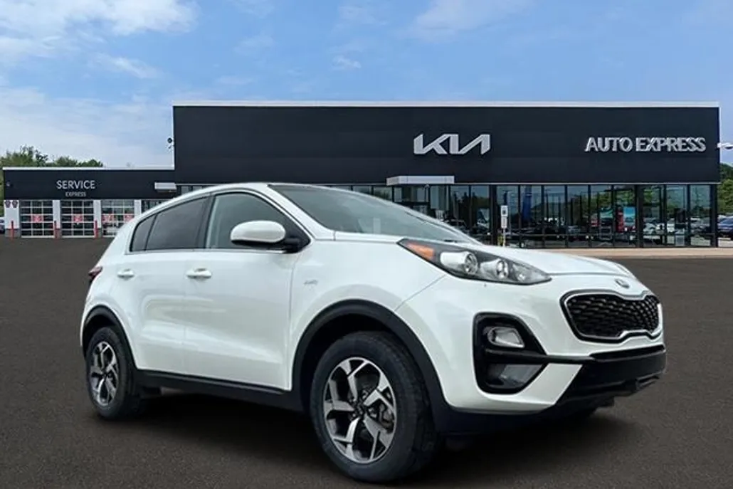 2022 Kia Sportage LX photo 1