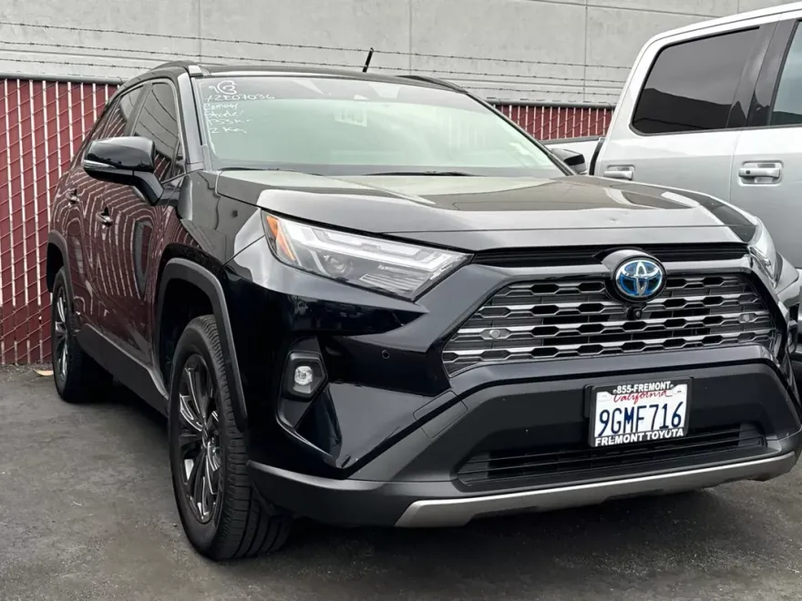 2023 Toyota RAV4 Hybrid Limited photo 1
