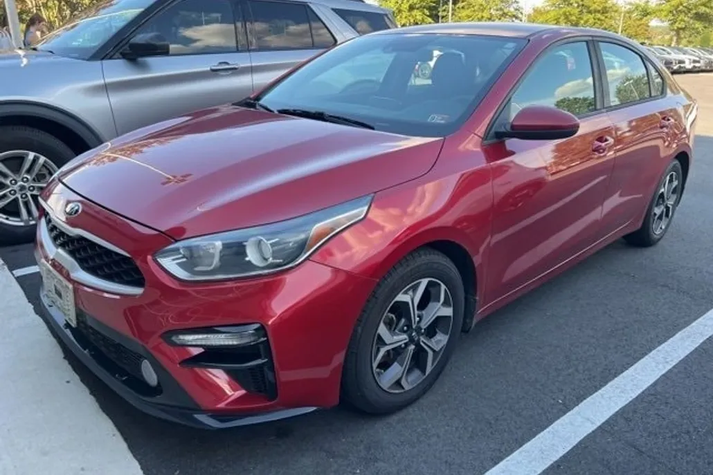2020 Kia Forte LXS photo 1