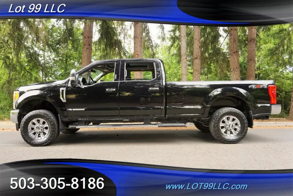 2017 Ford F-350 Lariat photo 1