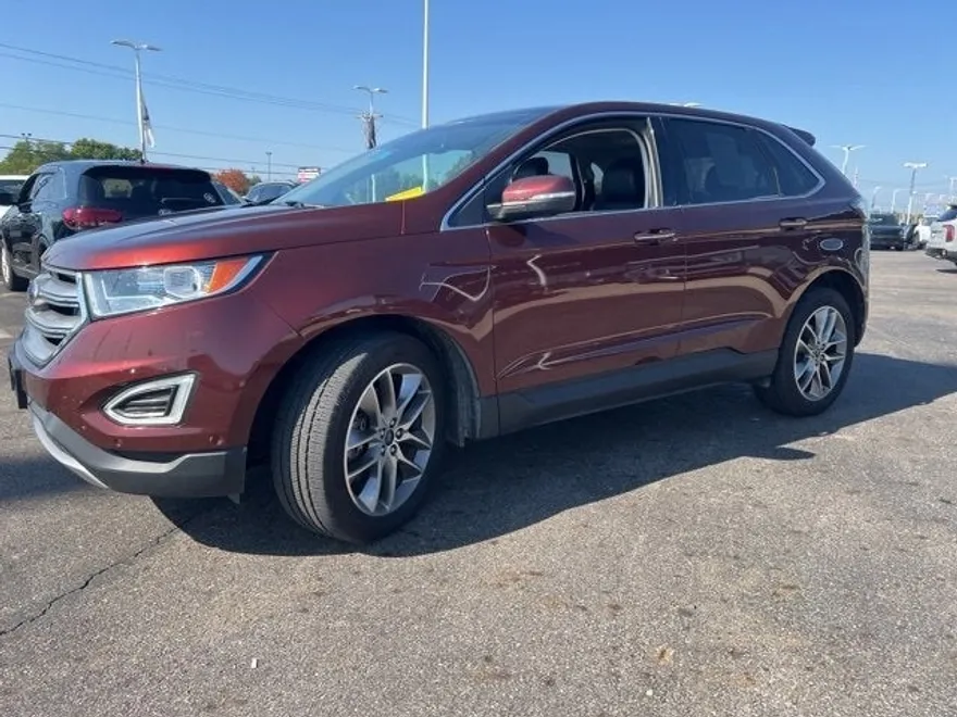 2016 Ford Edge Titanium photo 1
