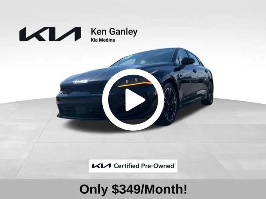 2023 Kia K5 GT-Line photo 1