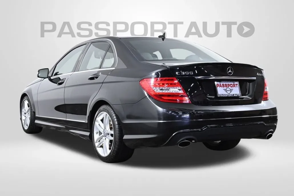 2013 Mercedes Benz C 300 photo 1