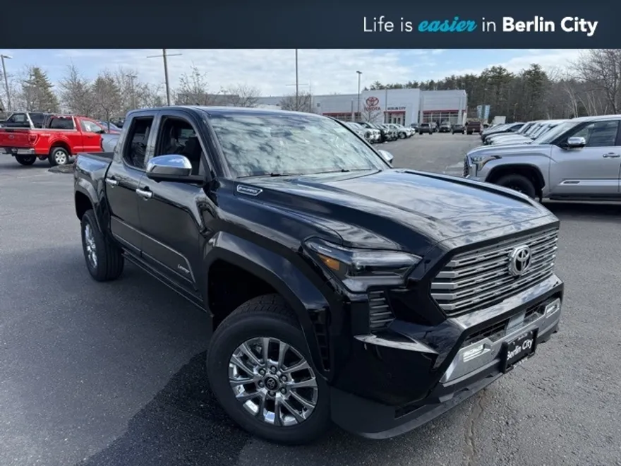 2025 Toyota Tacoma photo 1