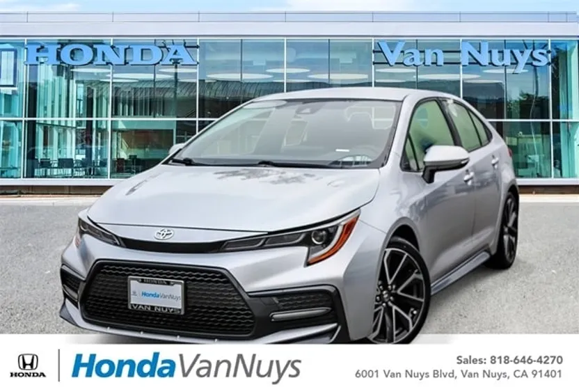 2022 Toyota Corolla SE photo 1