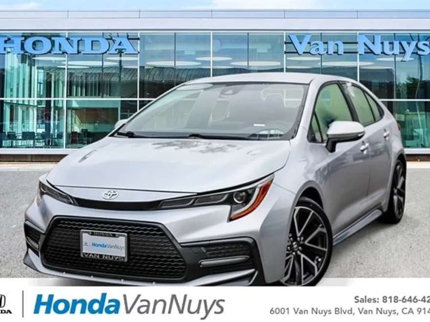 2022 Toyota Corolla SE photo 1