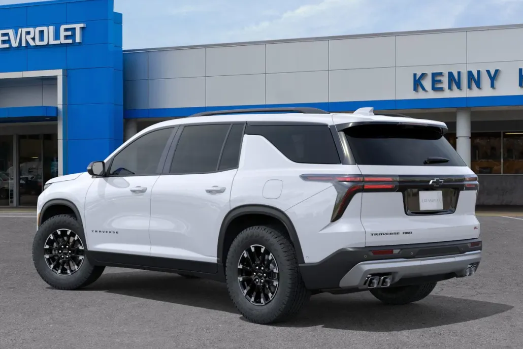 2026 Chevrolet Traverse Z71 photo 1