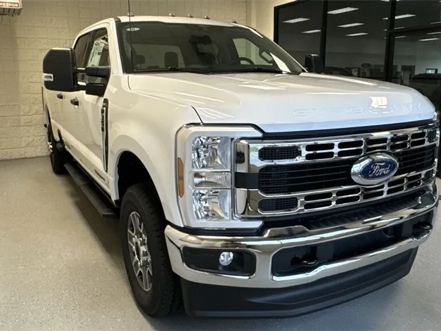 2025 Ford F-350 XLT photo 1