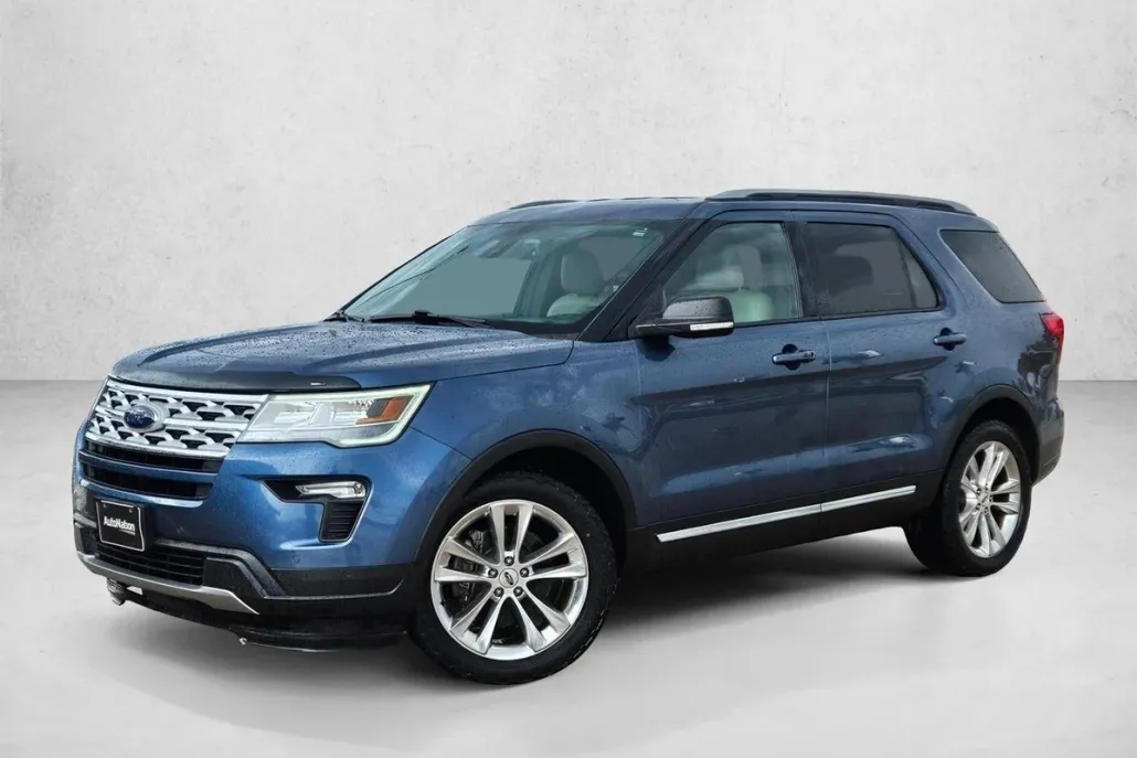 2019 Ford Explorer XLT photo 1