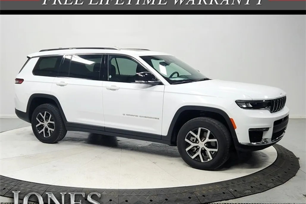 2024 Jeep Grand Cherokee Limited photo 1