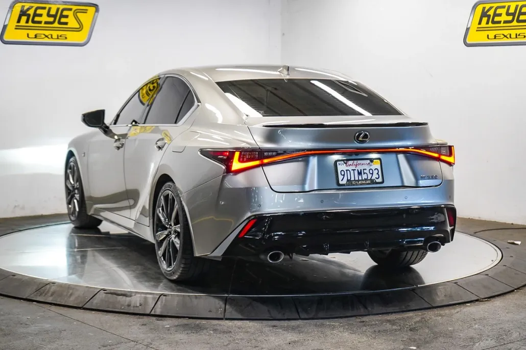 2023 Lexus IS 350 F SPORT photo 1