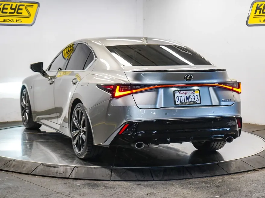 2023 Lexus IS 350 F SPORT photo 1