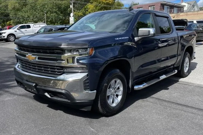 2021 Chevrolet Silverado 1500 LT photo 1