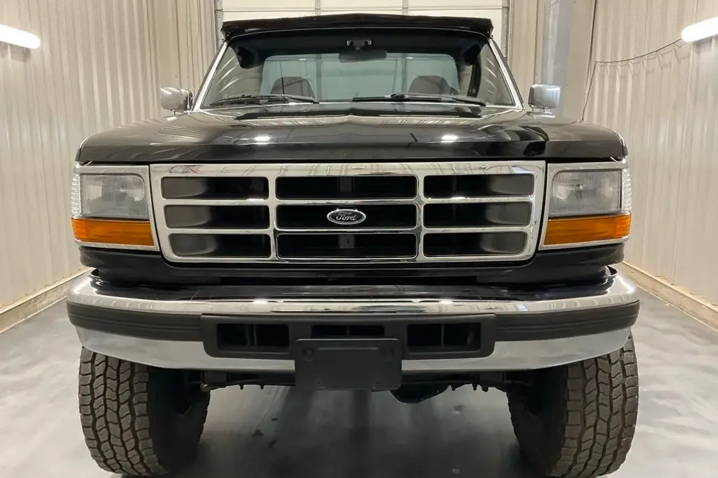 1994 Ford F-350 XL photo 1
