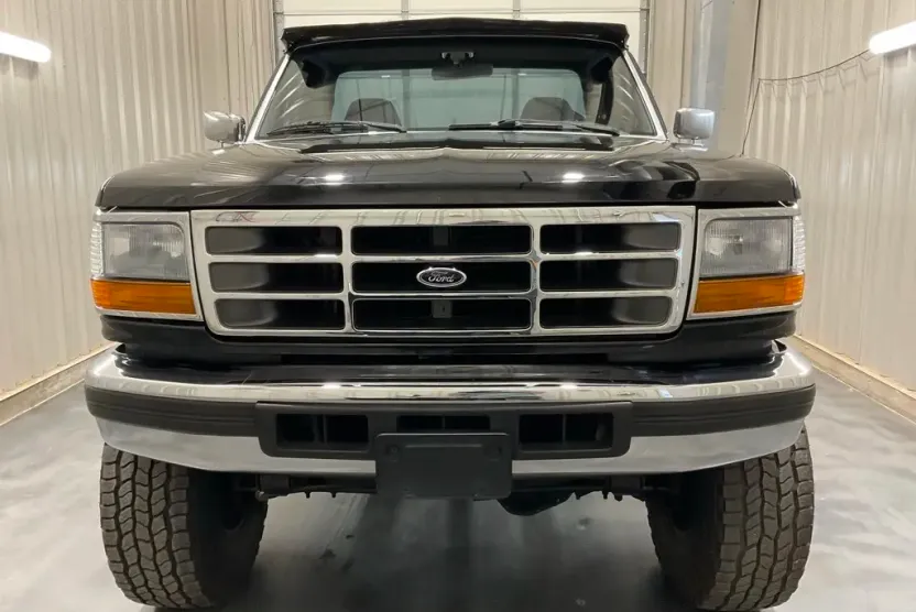1994 Ford F-350 XL photo 1