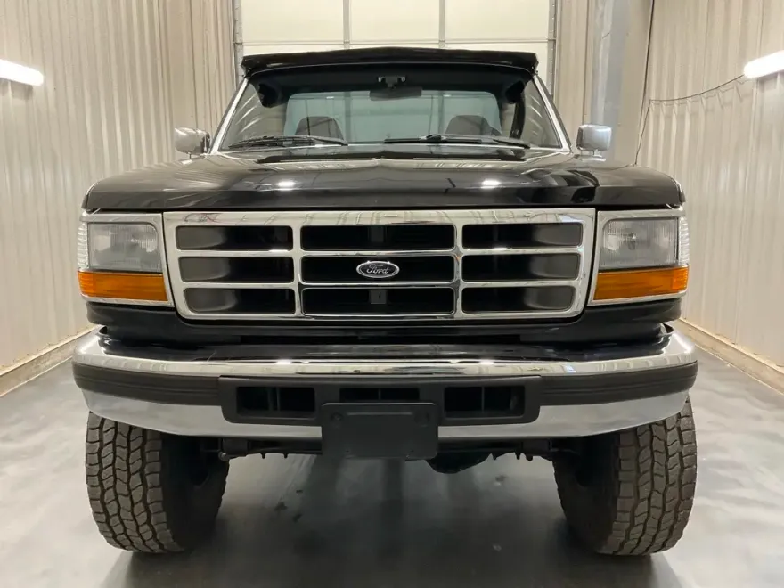 1994 Ford F-350 XL photo 1