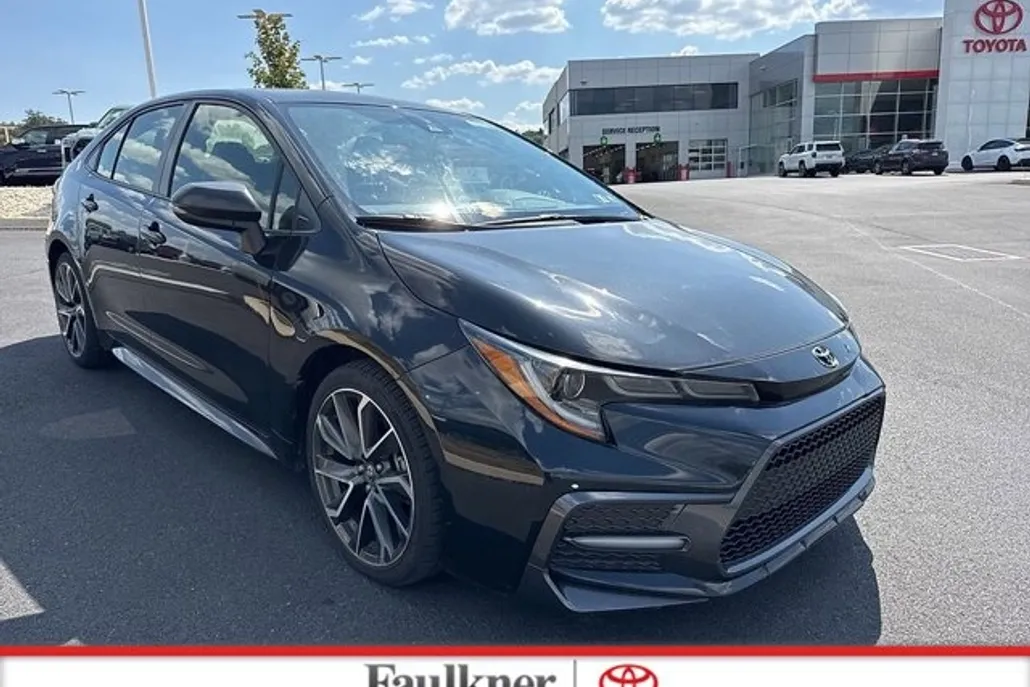 2021 Toyota Corolla SE photo 1