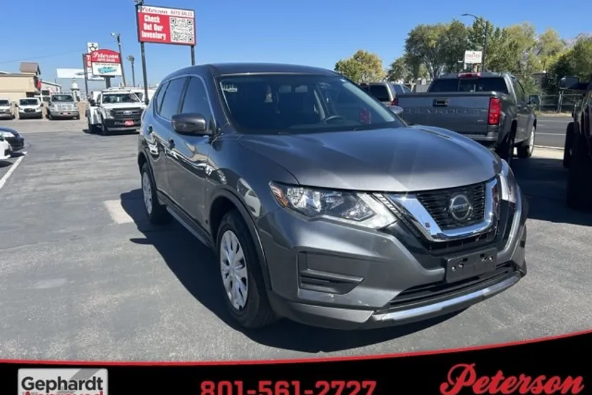 2018 Nissan Rogue S photo 1
