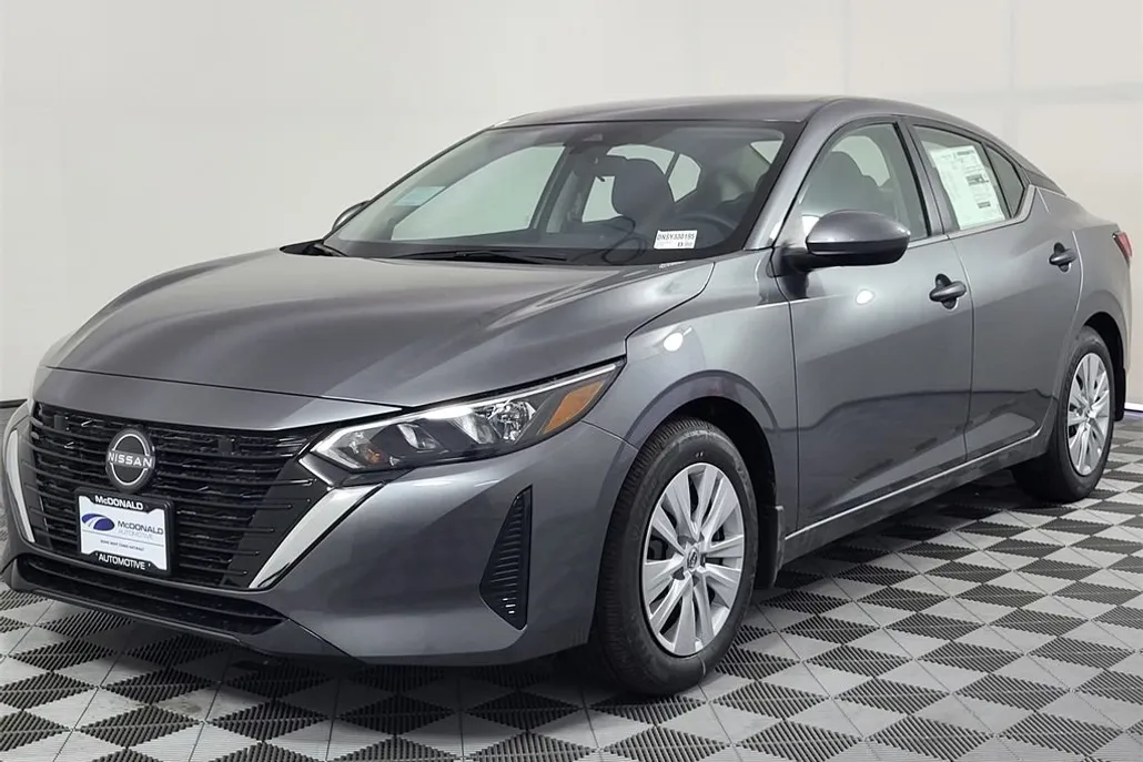 2025 Nissan Sentra S photo 1