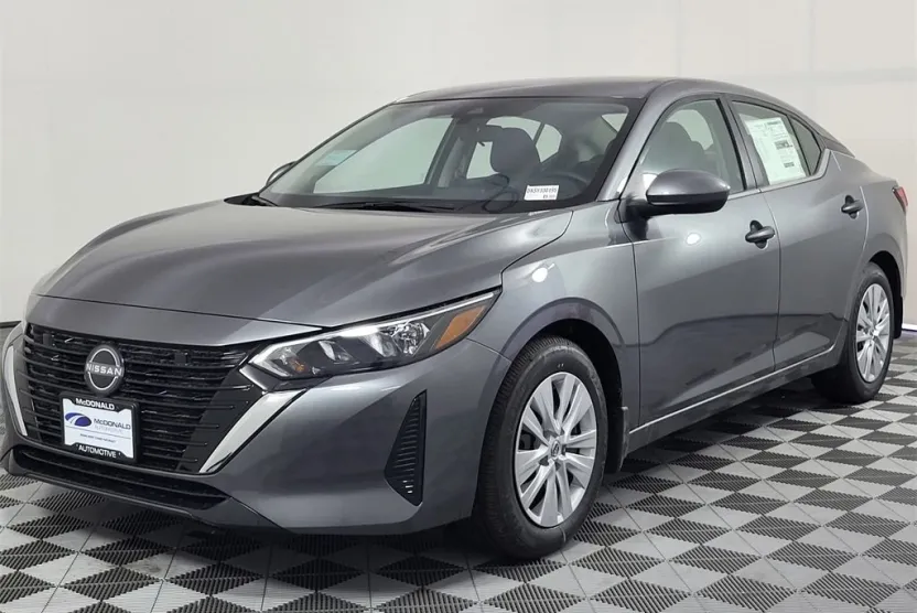 2025 Nissan Sentra S photo 1