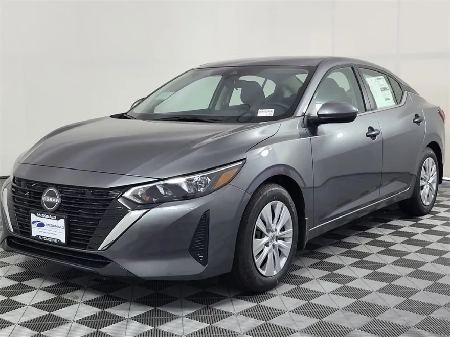 2025 Nissan Sentra S photo 1